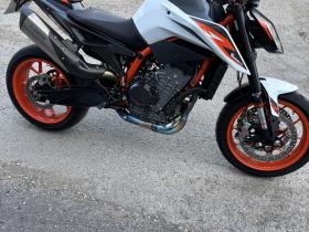 KTM 890 DUKE R